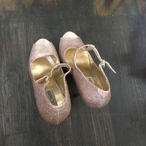 Steve Madden Gold Glitter Formal Heels Size 8.5